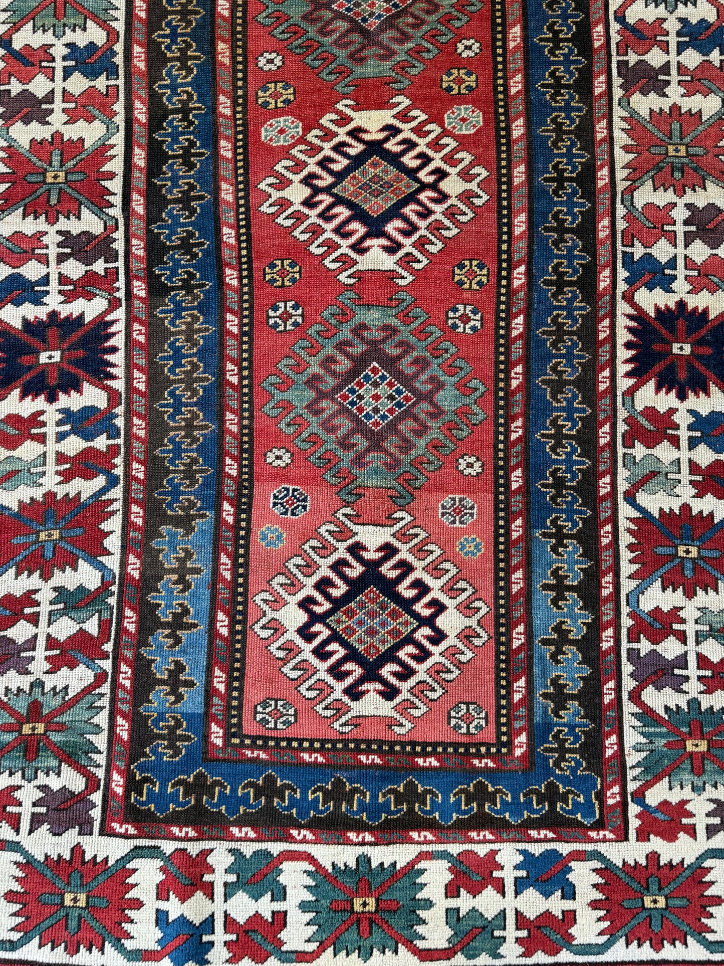 Kazak 5’x7’