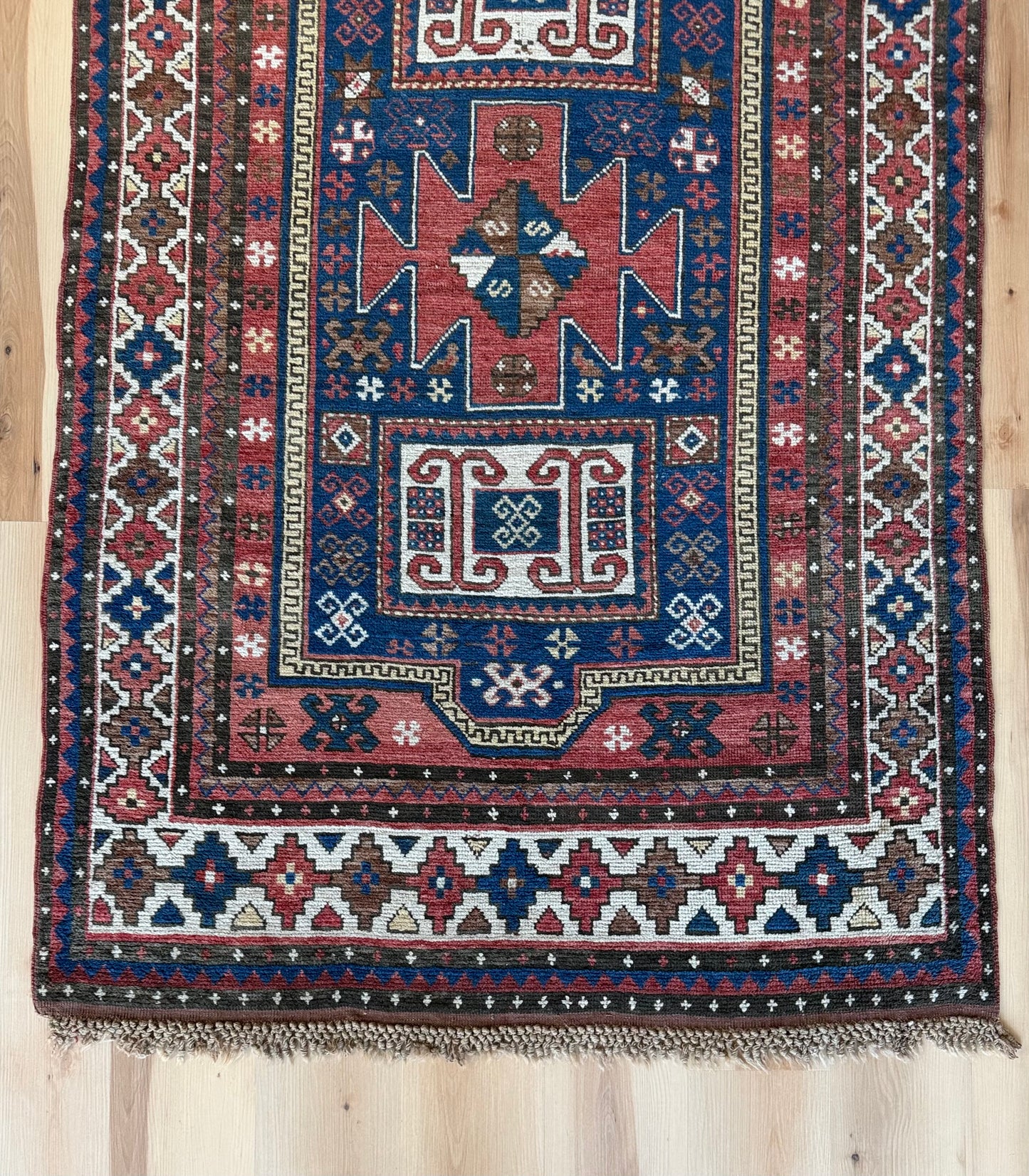 Karachopf Kazak 4’1”x7’4”