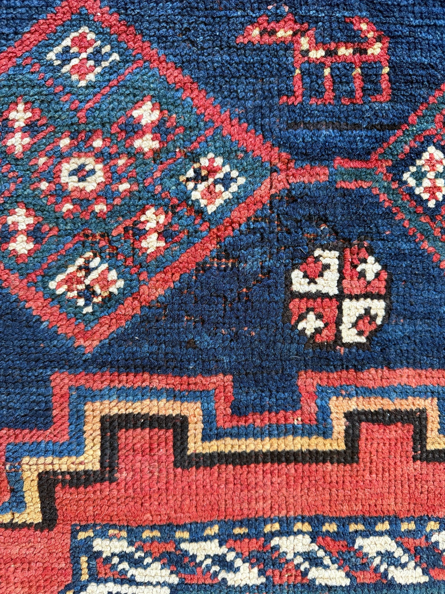 Square Caucasian 5’8”X6’