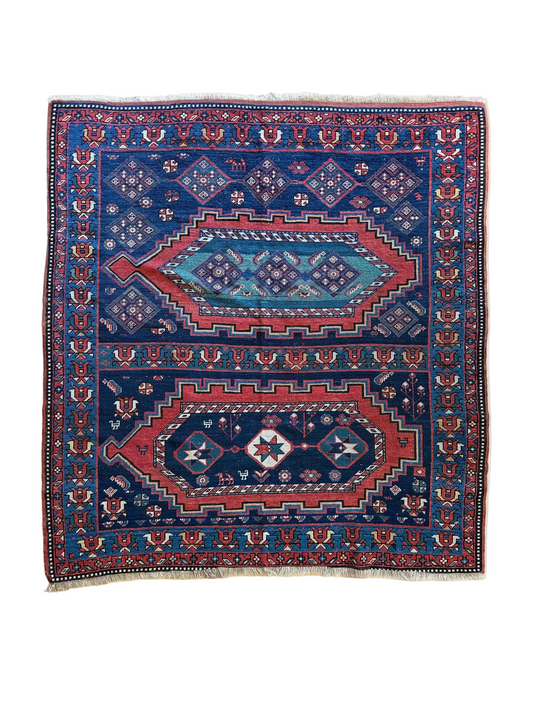 Square Caucasian 5’8”X6’